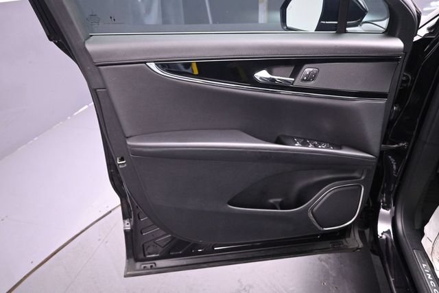 Certified 2023 Lincoln Nautilus Reserve FWD image 20