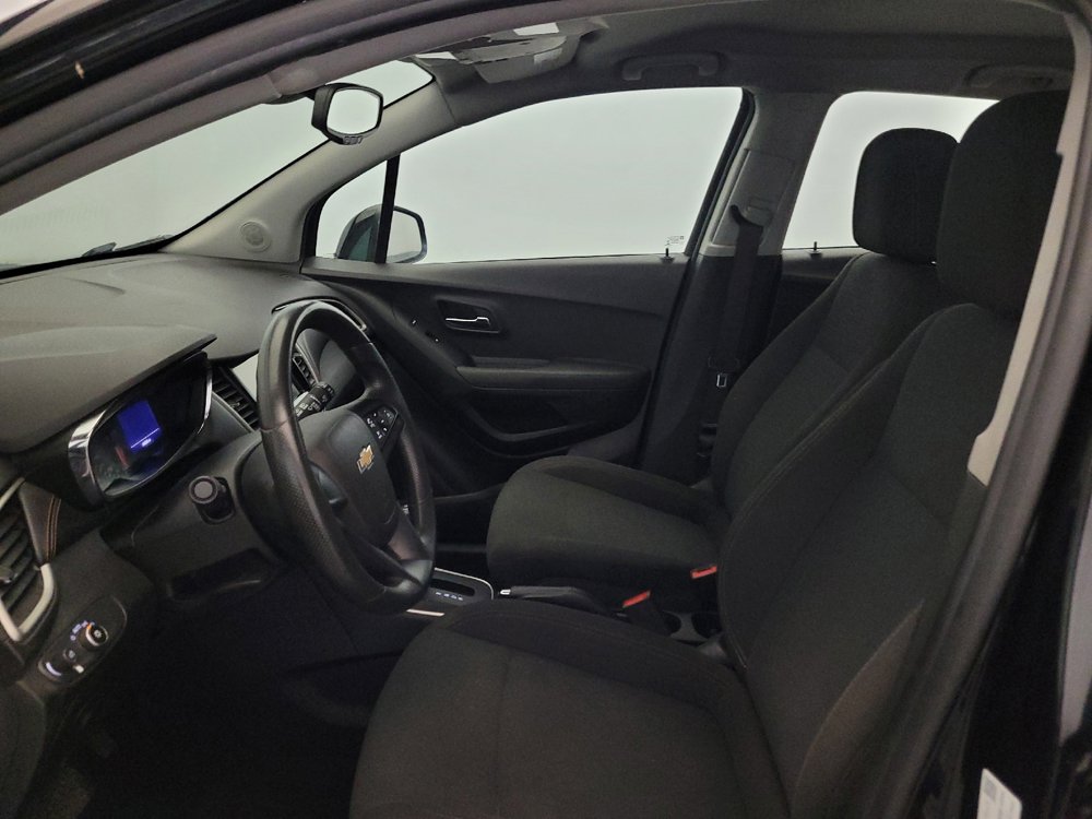 Used 2019 Chevrolet Trax LS FWD image 17