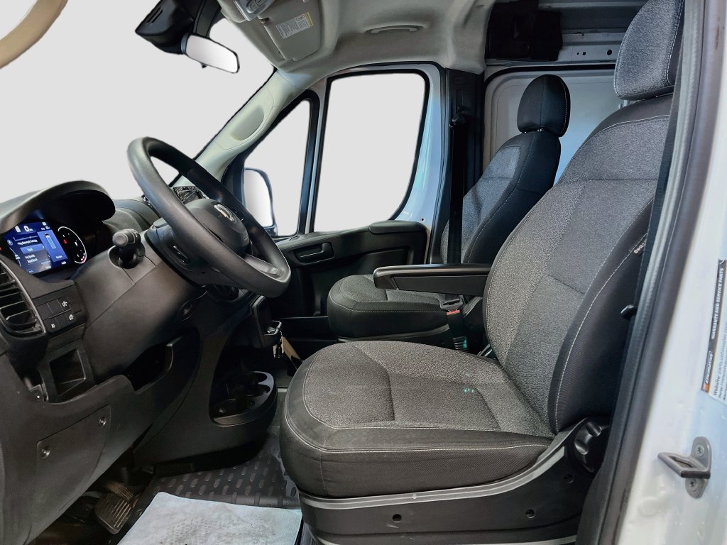 Used 2025 RAM ProMaster 2500 w/ U-Haul Equipment Group FWD image 19