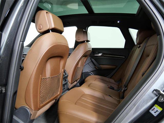 Used 2020 Audi Q5 e Prestige w/ Prestige Package image 15