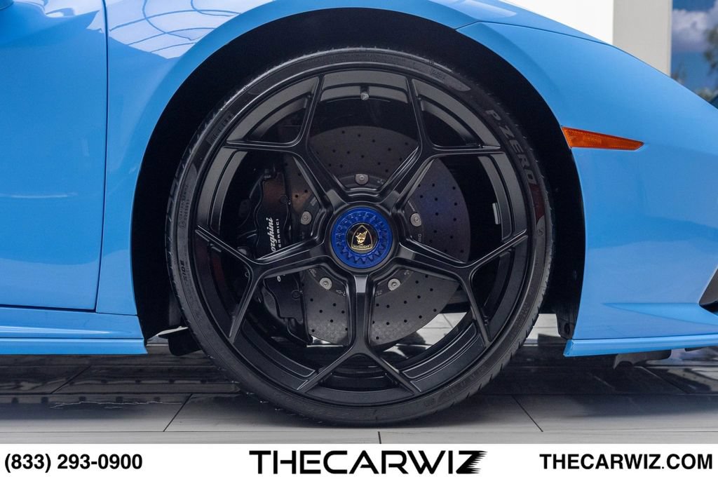 Used 2024 Lamborghini Huracan EVO AWD/4WD image 35