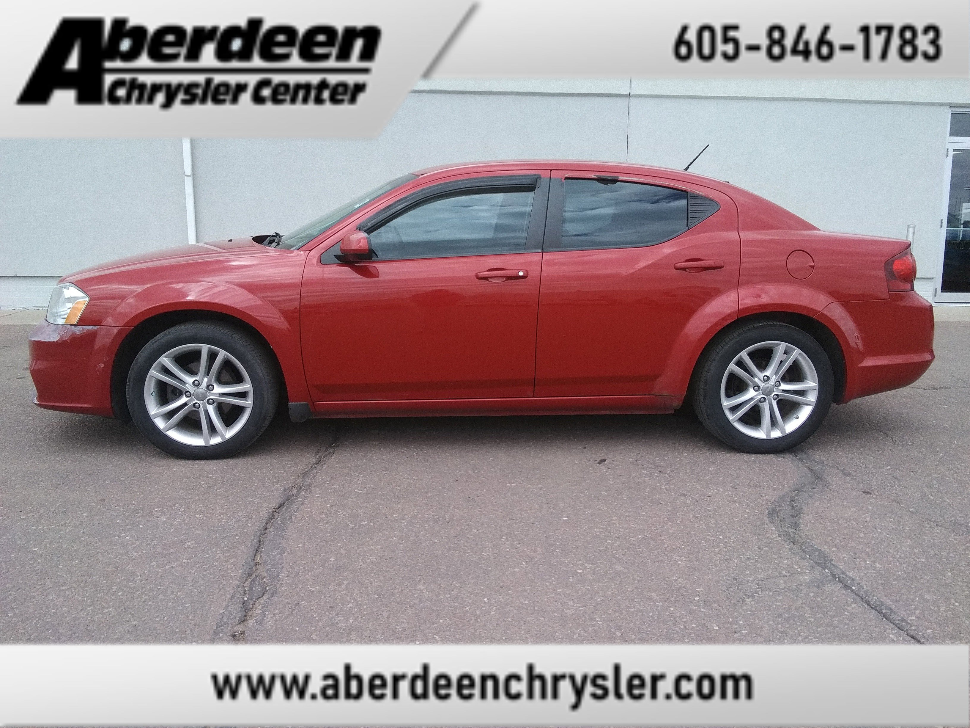 Used 2013 Dodge Avenger SXT FWD image 1