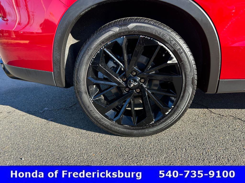 Used 2023 Mitsubishi Outlander SEL Black Edition image 16