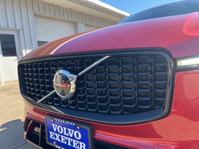 Certified 2023 Volvo XC60 B5 Ultimate w/ Climate Package image 14