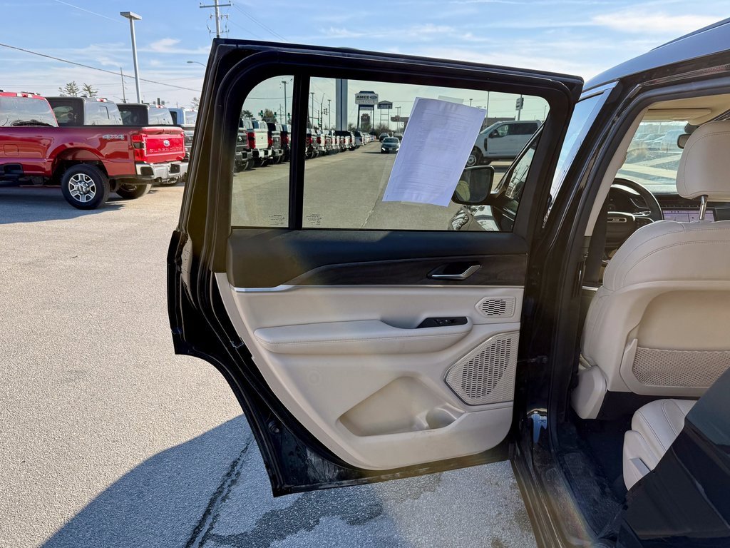 Used 2021 Jeep Grand Cherokee L Limited image 14