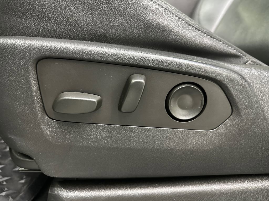 Used 2021 Chevrolet Tahoe Z71 image 10