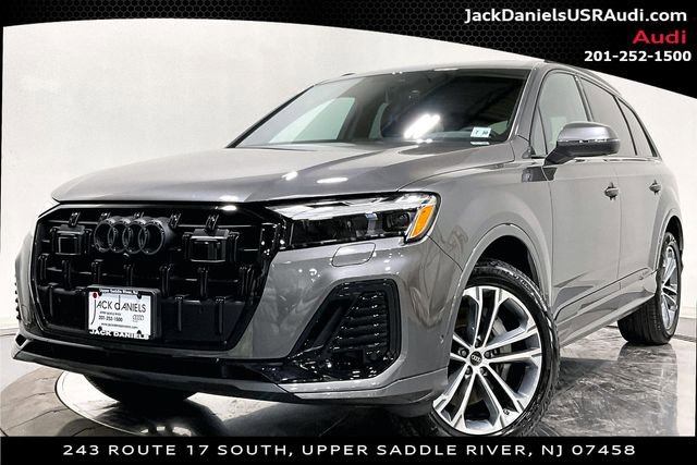 Certified 2025 Audi Q7 2.0T Premium w/ Convenience Plus Package