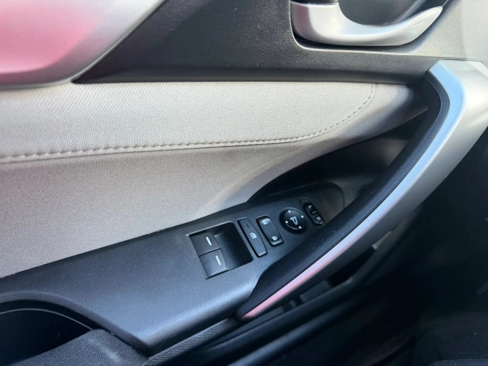 Used 2017 Honda Civic EX-T image 21