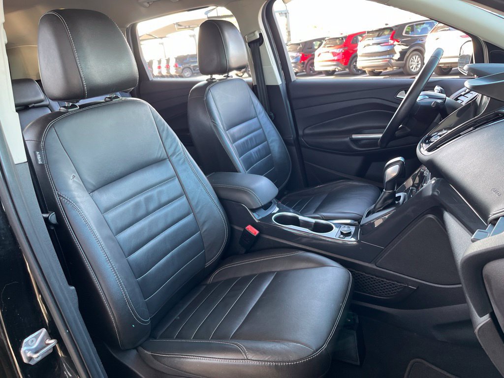 Used 2016 Ford Escape Titanium AWD/4WD image 33