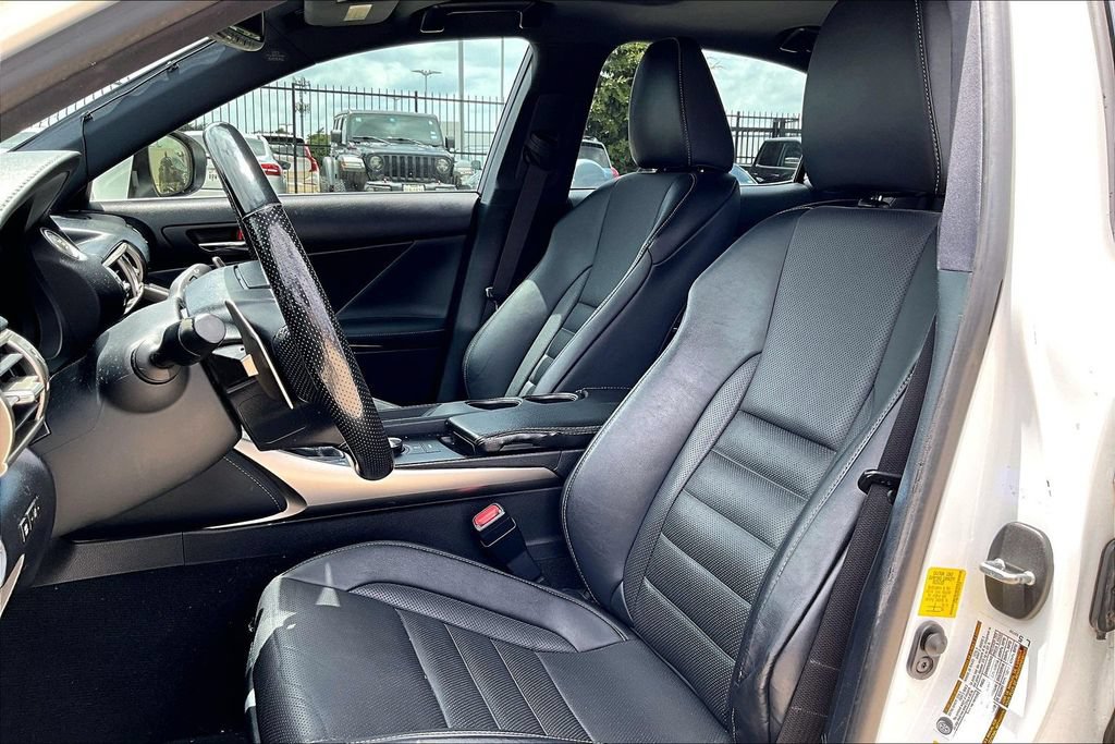 Used 2016 Lexus IS 200t w/ F Sport Package RWD image 29