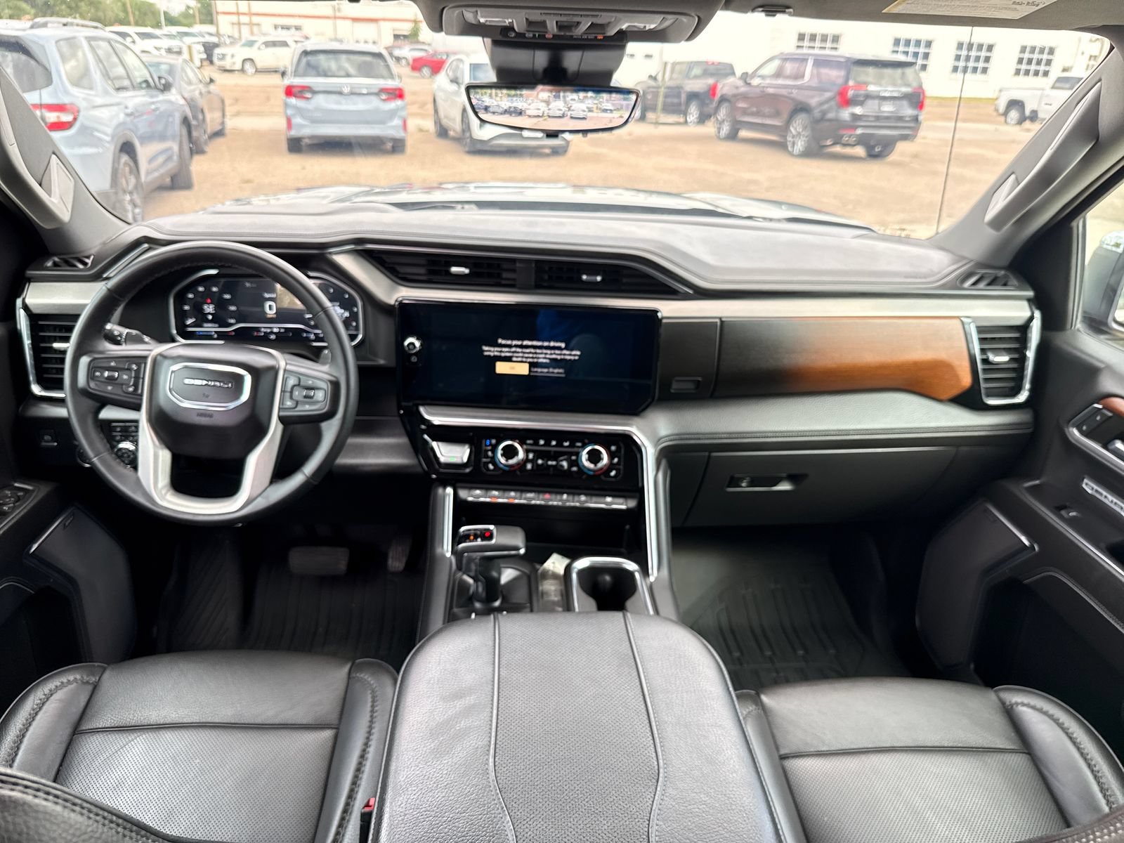 Used 2023 GMC Sierra 1500 Denali w/ Denali Reserve Package AWD/4WD image 13