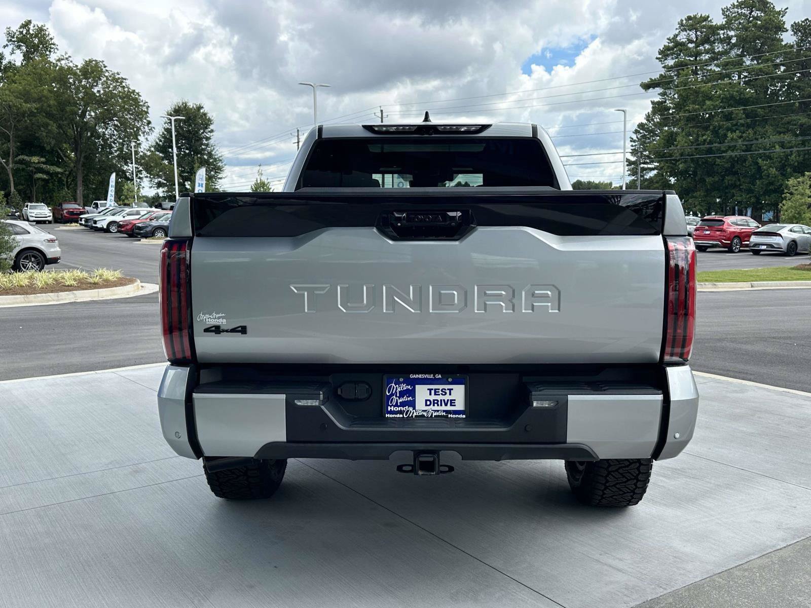 Used 2023 Toyota Tundra Platinum AWD/4WD image 25