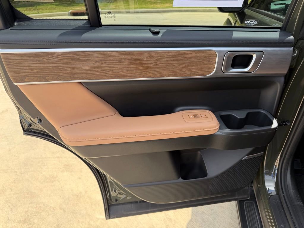 Used 2026 Hyundai Santa Fe Limited image 15