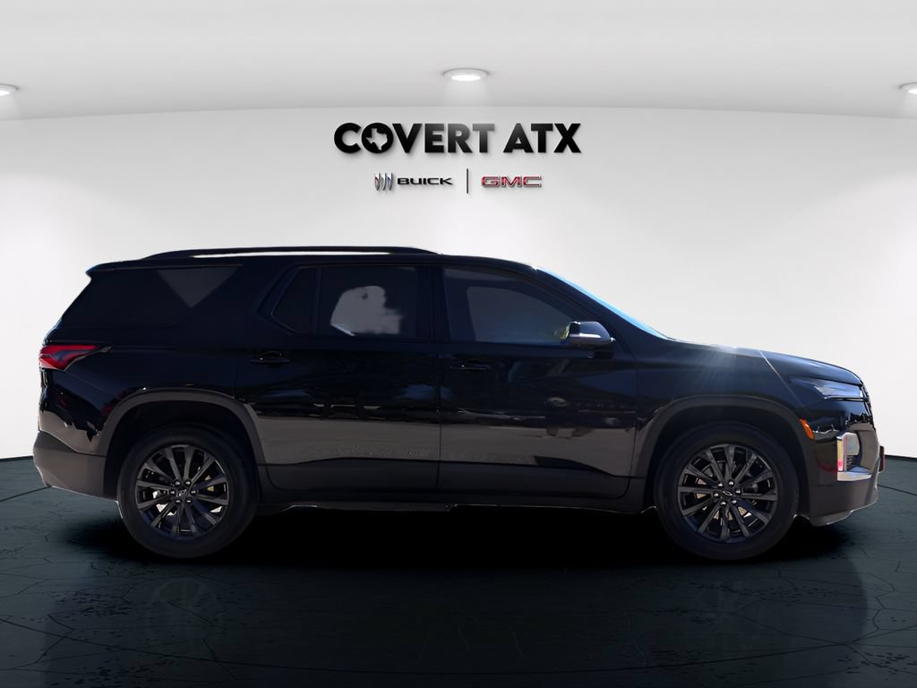 Used 2023 Chevrolet Traverse RS FWD image 8