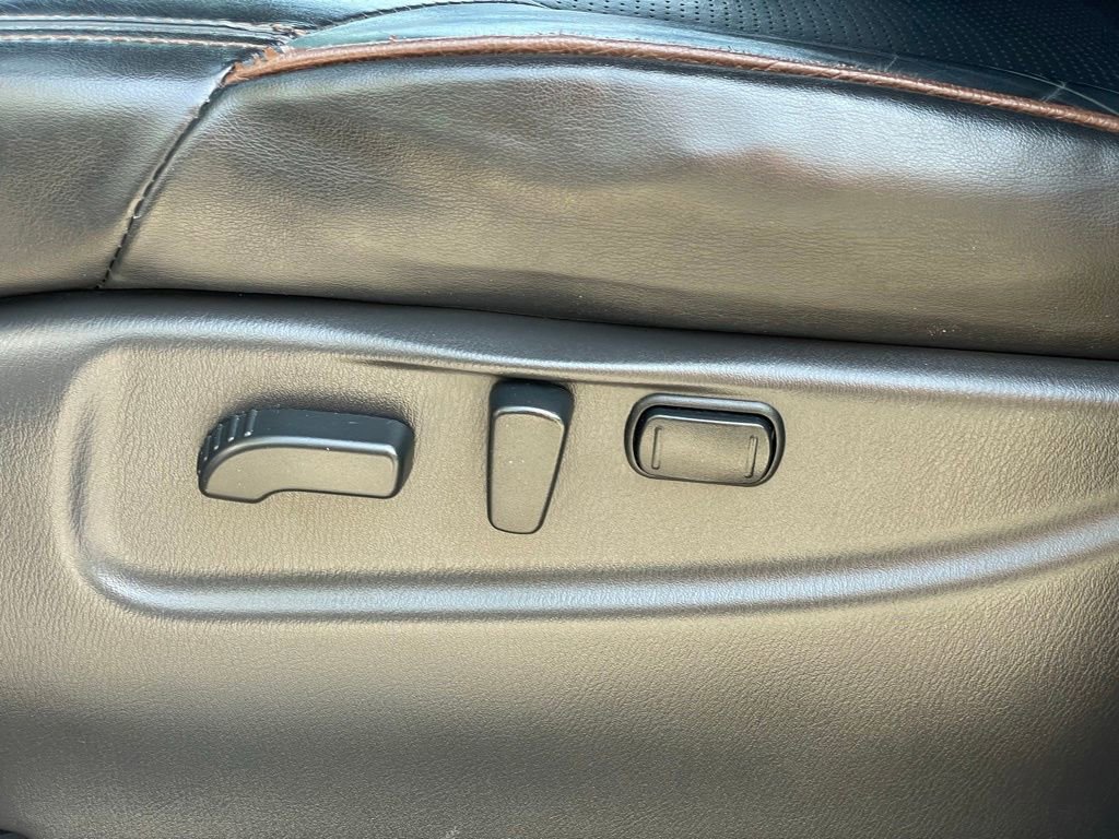 Used 2020 Nissan Armada Platinum w/ Captain's Chairs Package image 15