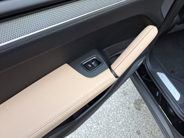 New 2026 Porsche Cayenne image 22