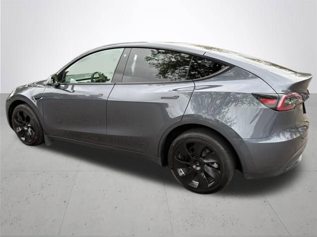 Used 2022 Tesla Model Y Long Range AWD/4WD image 8