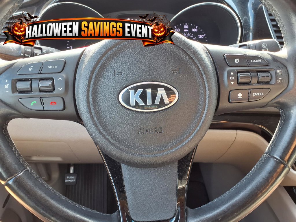 Used 2016 Kia Sedona SX FWD image 18