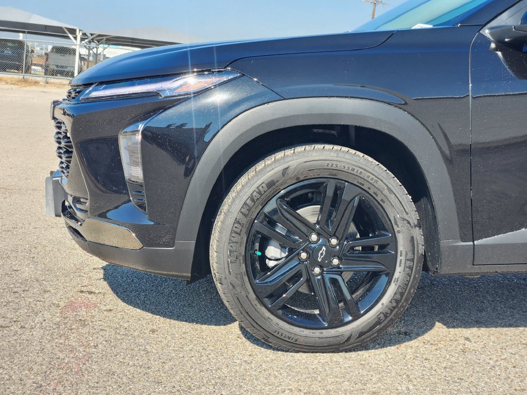 New 2026 Chevrolet Trax ACTIV w/ Driver Confidence Package FWD image 5