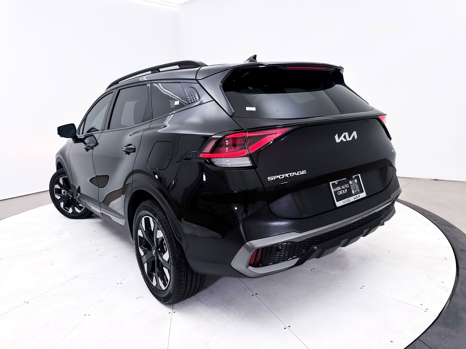 Certified 2024 Kia Sportage X-Line Prestige AWD/4WD image 2