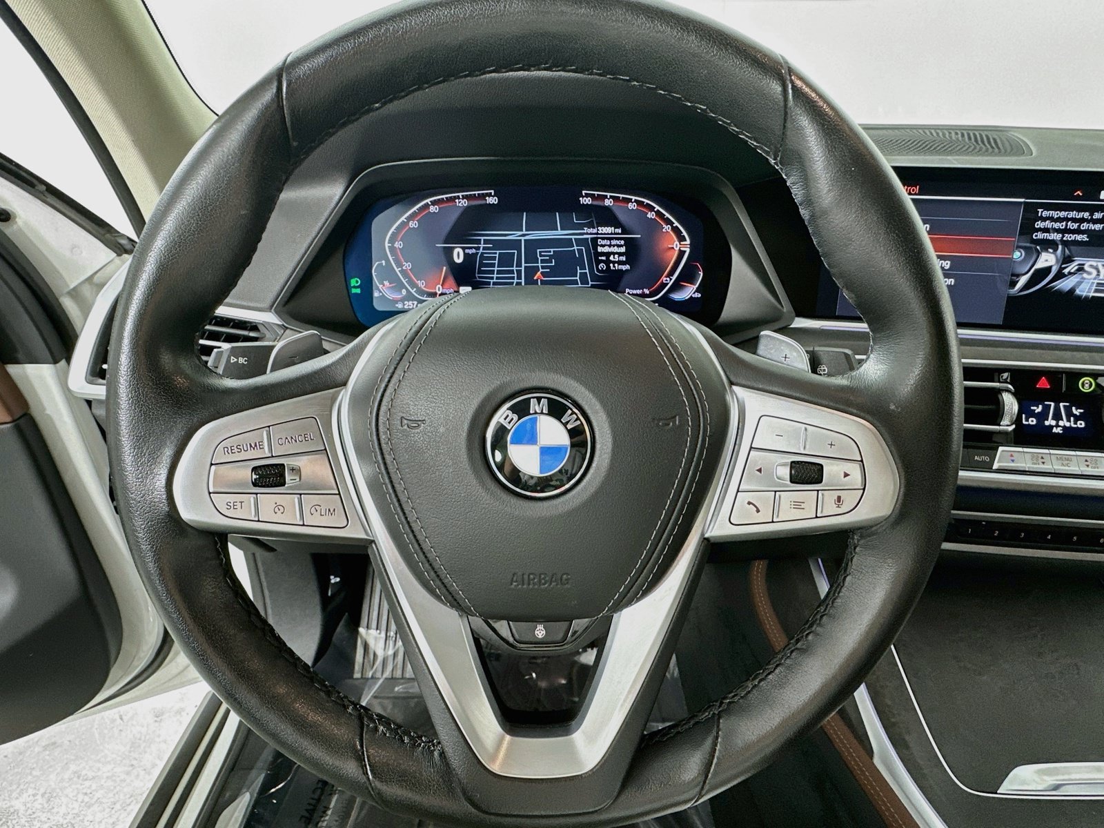 Used 2022 BMW X7 xDrive40i w/ Premium Package AWD/4WD image 11