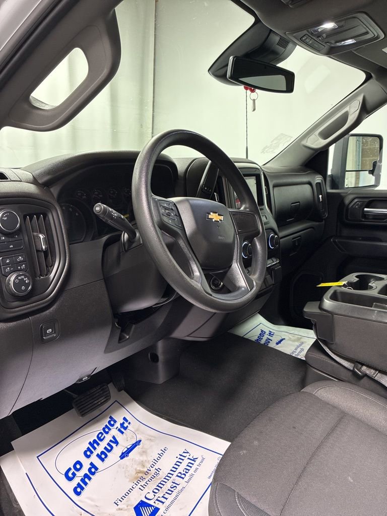 Used 2025 Chevrolet Silverado 2500 Custom w/ Custom Value Package image 13