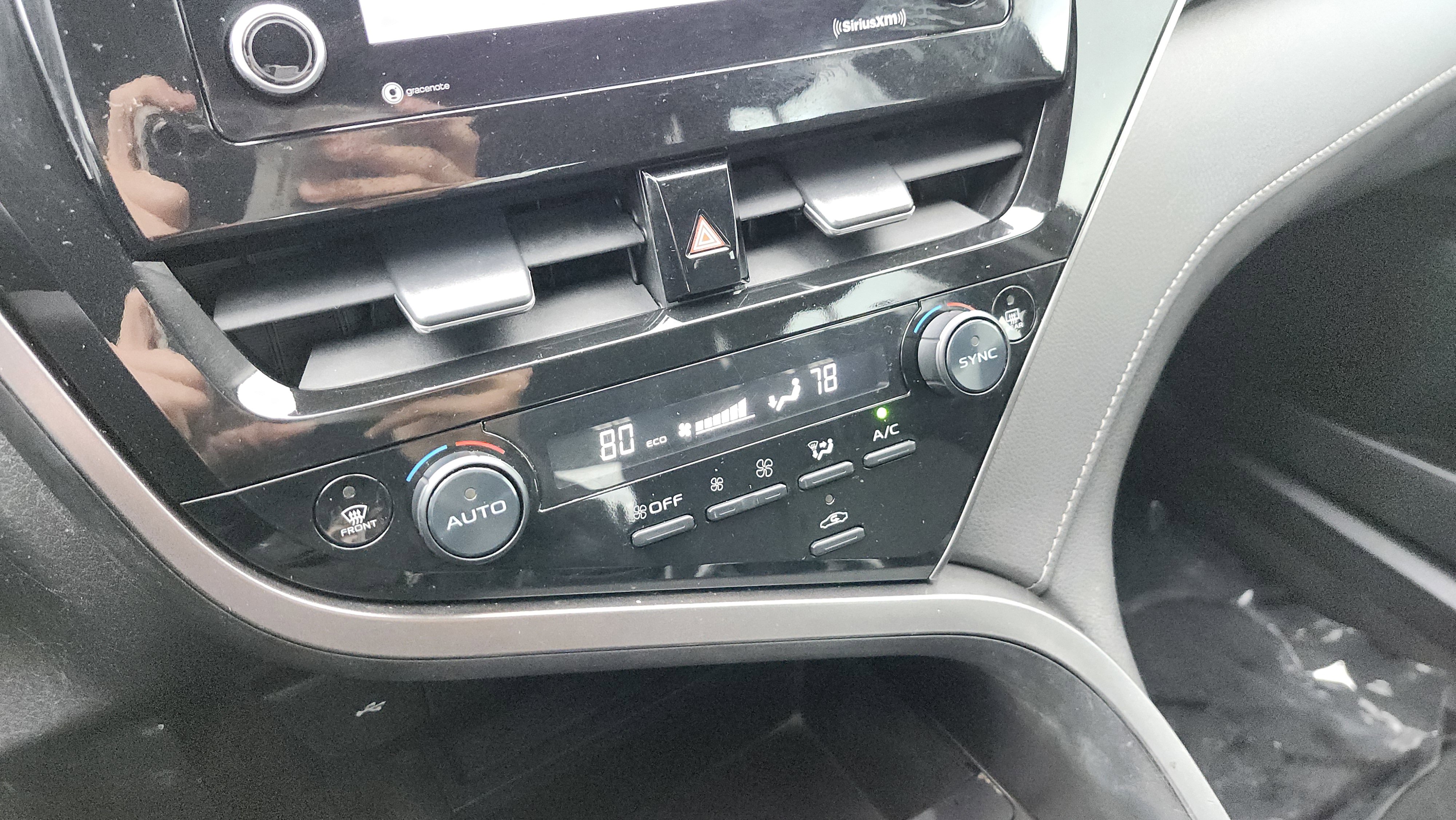 Used 2024 Toyota Camry LE image 29