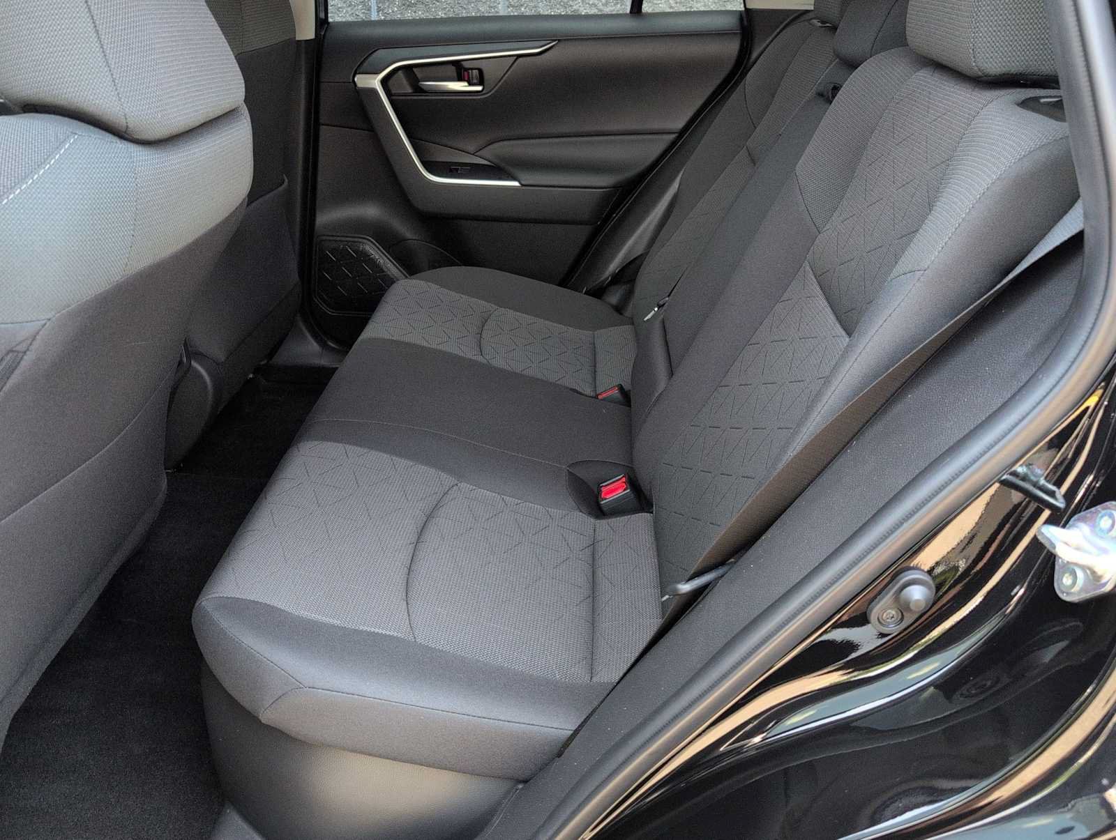 Used 2023 Toyota RAV4 XLE w/ Convenience Package AWD/4WD image 19