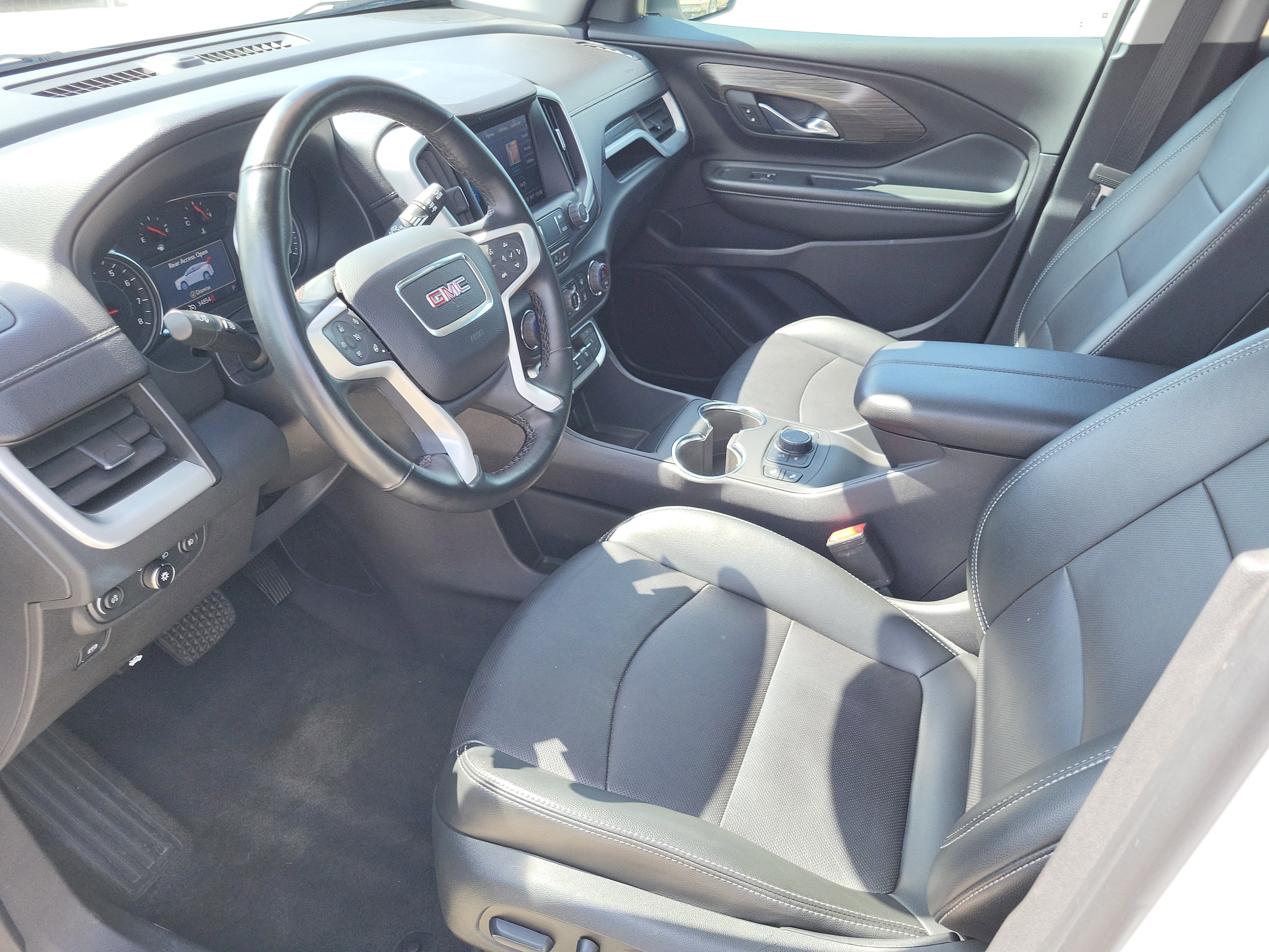 Used 2024 GMC Terrain SLT FWD image 14