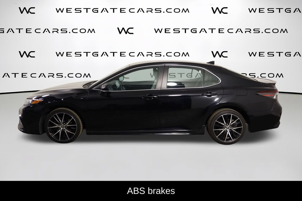 Used 2021 Toyota Camry SE w/ Convenience Package FWD image 5