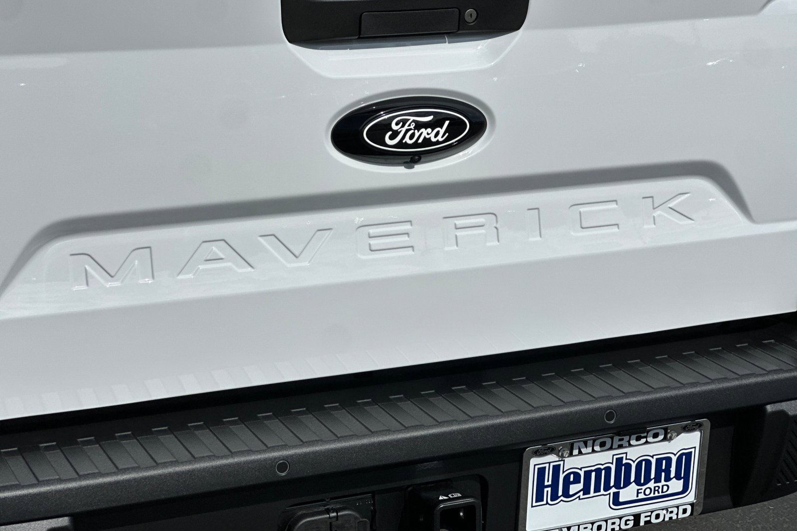 New 2025 Ford Maverick XLT w/ XLT Luxury Package image 25