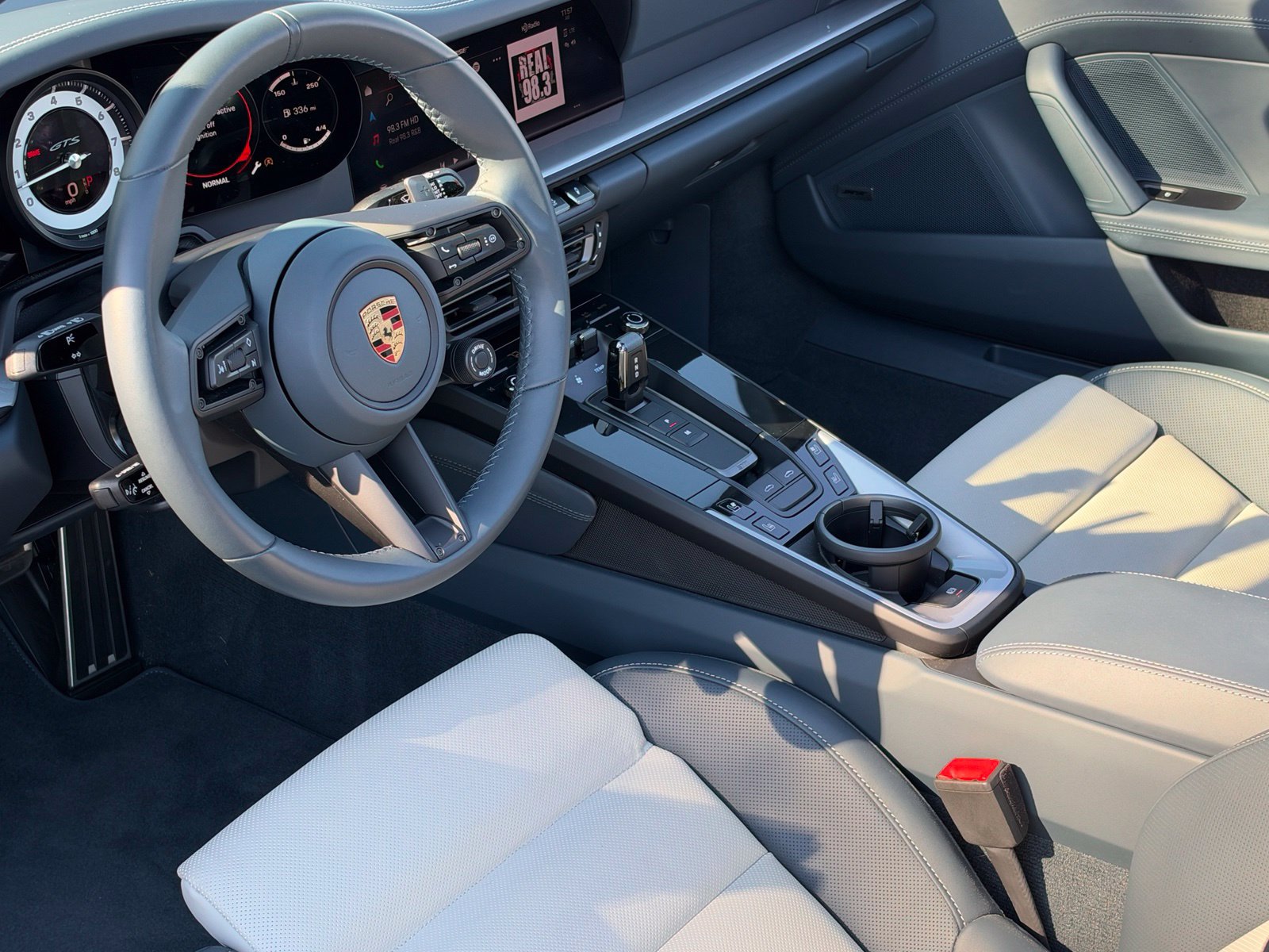 Certified 2024 Porsche 911 Targa 4 GTS AWD/4WD image 4