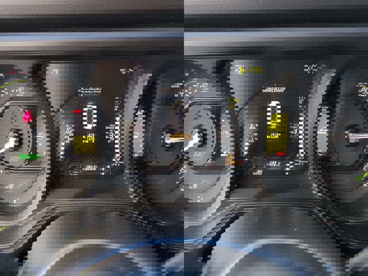 Used 2025 Jeep Wrangler Unlimited Rubicon 4xe w/ Convenience Group image 14