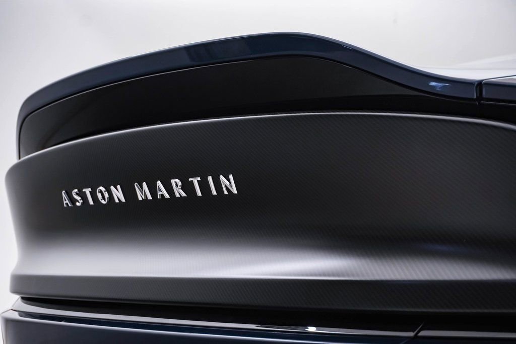 Used 2025 Aston Martin Vanquish image 15