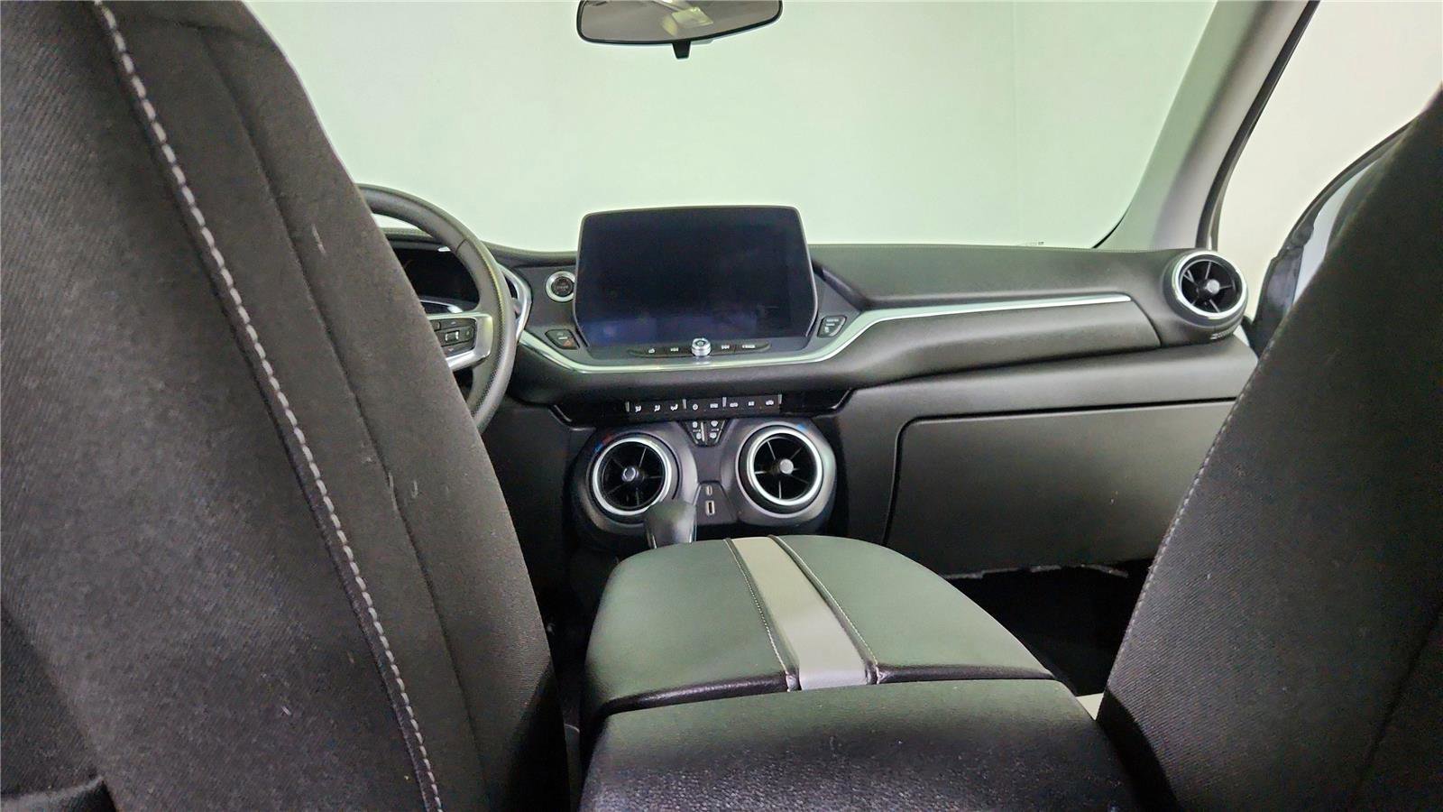 Used 2023 Chevrolet Blazer LT image 19