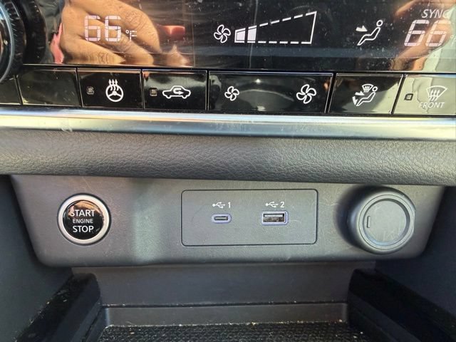 Used 2023 Nissan Rogue SV w/ SV Premium B Package AWD/4WD image 18