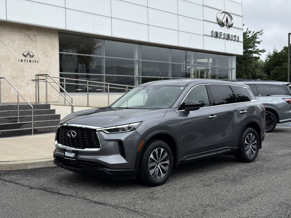 Certified 2025 INFINITI QX60 Pure AWD/4WD image 1
