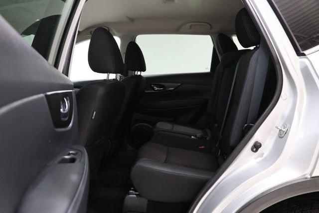 Used 2019 Nissan Rogue SV AWD/4WD image 31