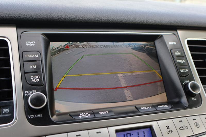 Used 2013 Hyundai Genesis 3.8 w/ Premium Pkg image 20