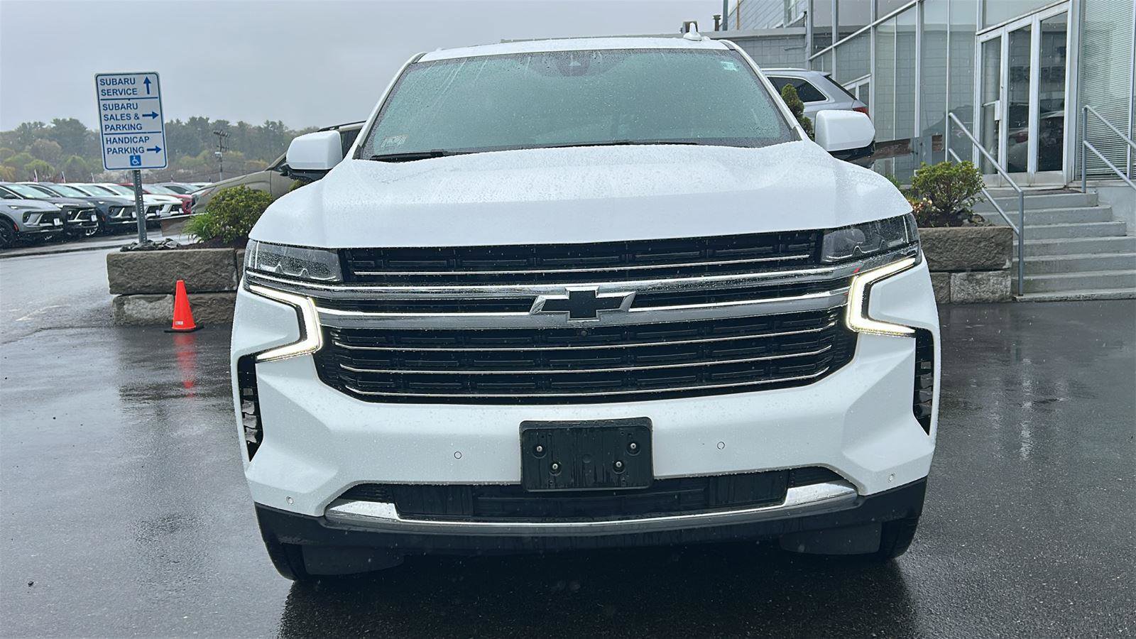 Used 2022 Chevrolet Tahoe LT w/ LT Signature Plus Package AWD/4WD image 2
