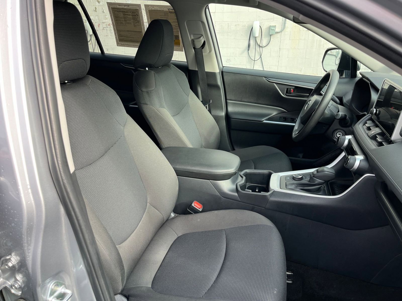 Used 2025 Toyota RAV4 LE image 35