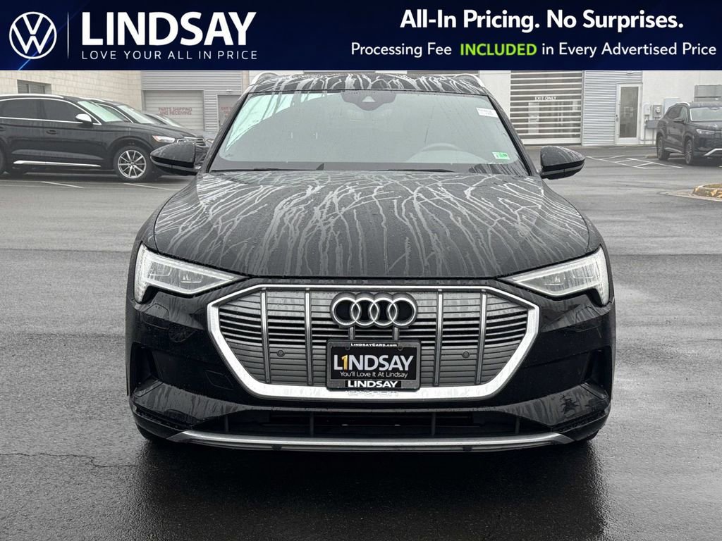 Used 2022 Audi e-tron Premium image 7