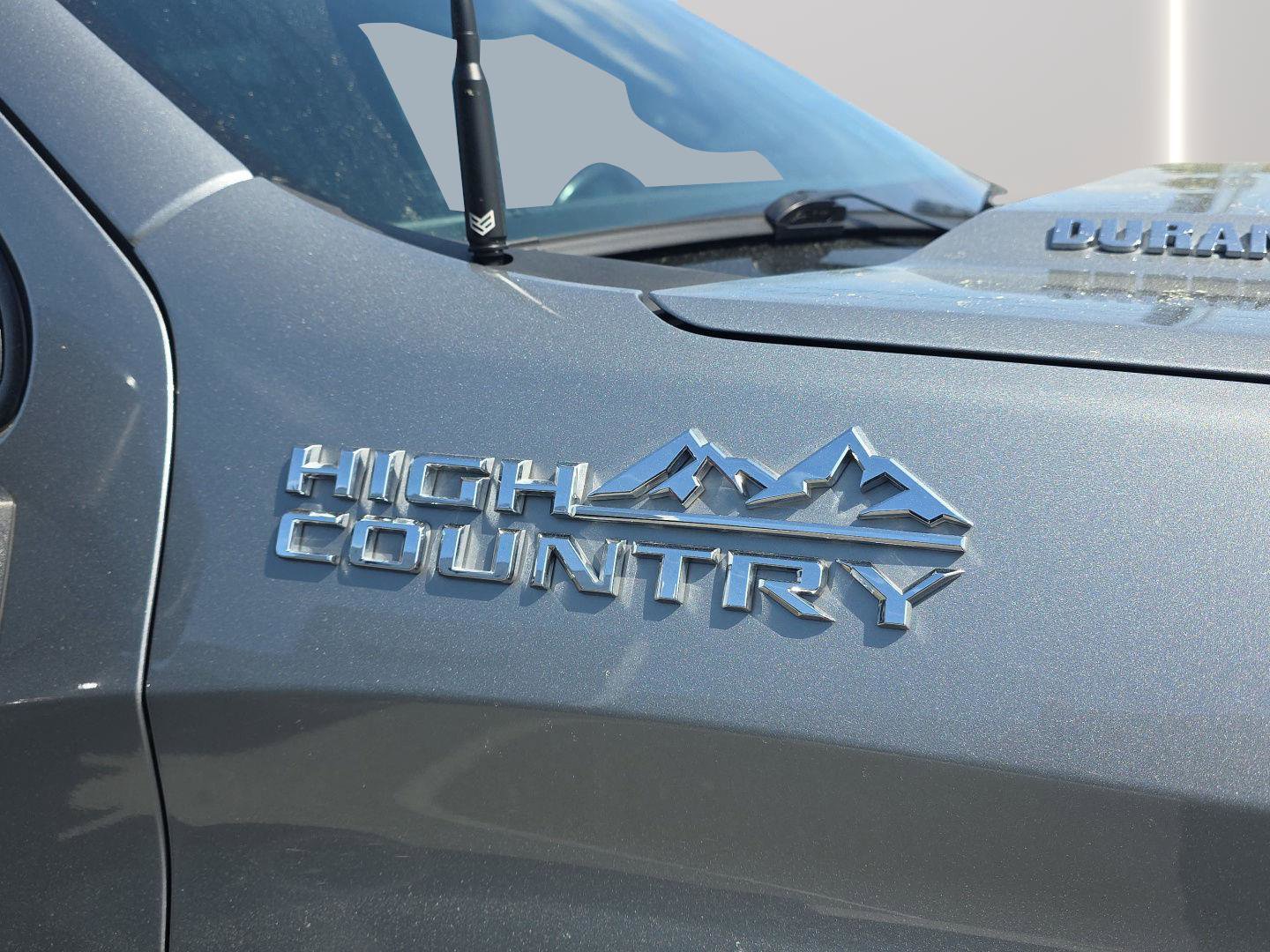 Used 2024 Chevrolet Silverado 1500 High Country w/ Technology Package AWD/4WD image 99