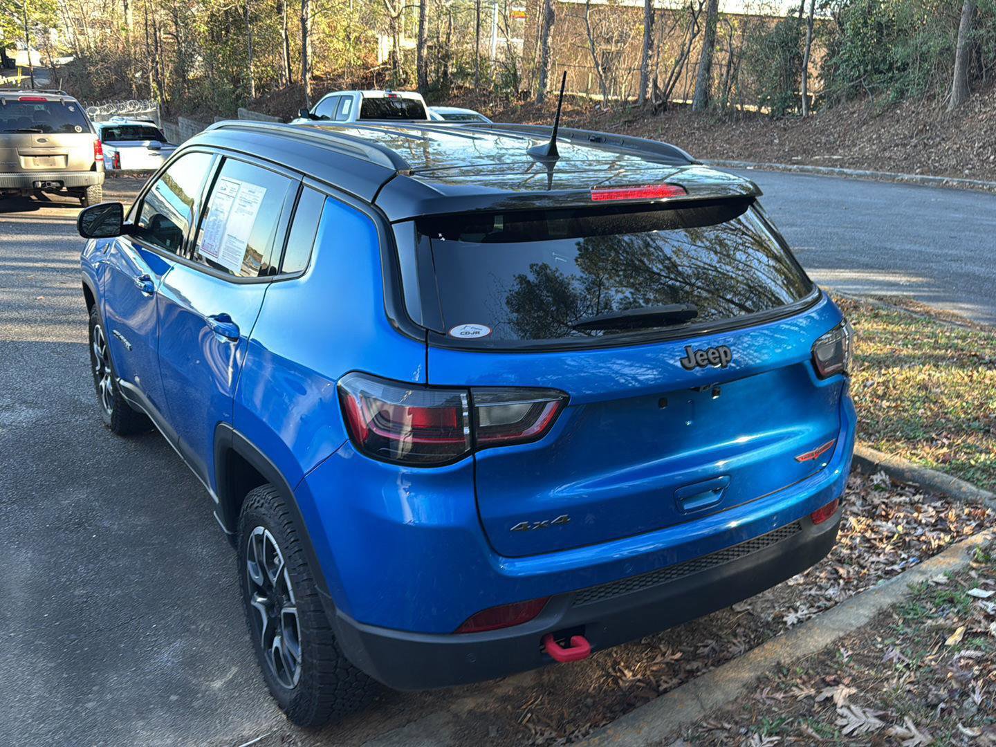 Used 2024 Jeep Compass Trailhawk w/ Trailhawk Elite Group image 8