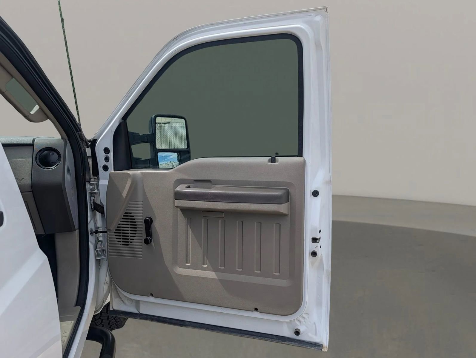 Used 2010 Ford F250 XL AWD/4WD image 15