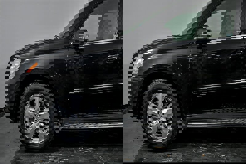 Used 2012 Mercedes-Benz GL 450 4MATIC image 6