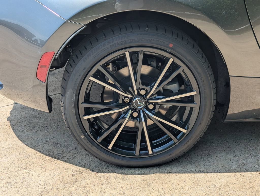 New 2026 MAZDA MX-5 Miata RF Grand Touring RWD image 3