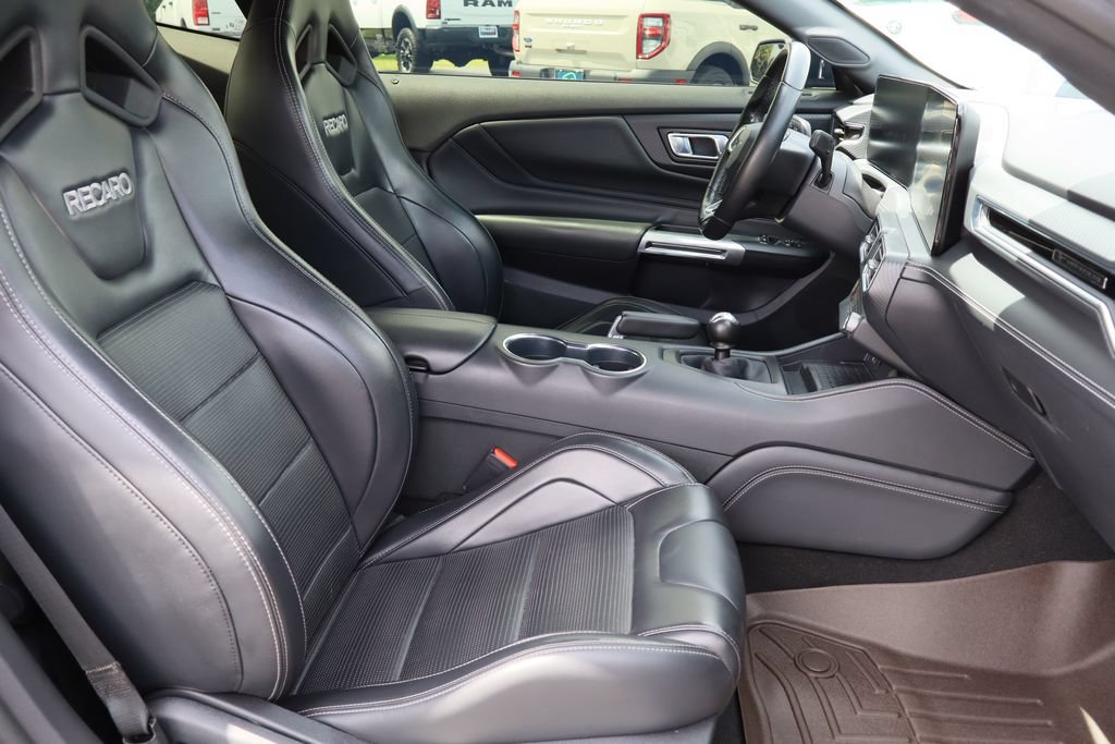 Used 2024 Ford Mustang GT Premium w/ GT Performance Package RWD image 25