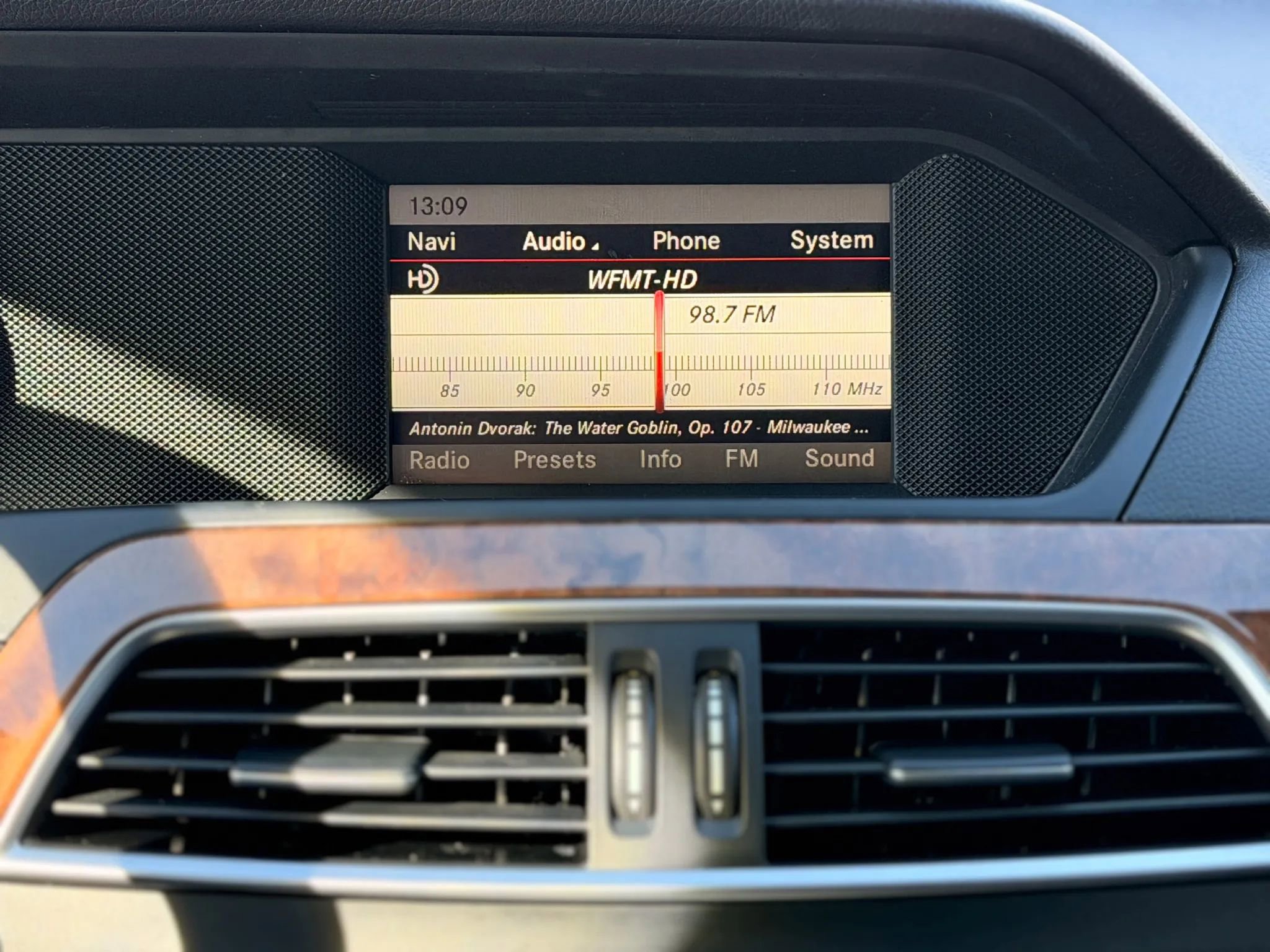 Used 2014 Mercedes-Benz C 300 4MATIC Sedan image 30