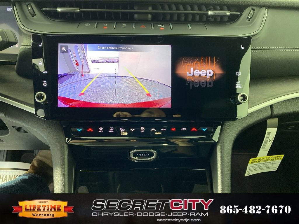 New 2026 Jeep Grand Cherokee Altitude image 22